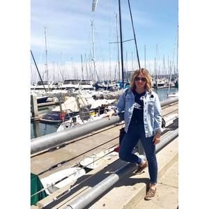 Meet your Posher, Cassandra